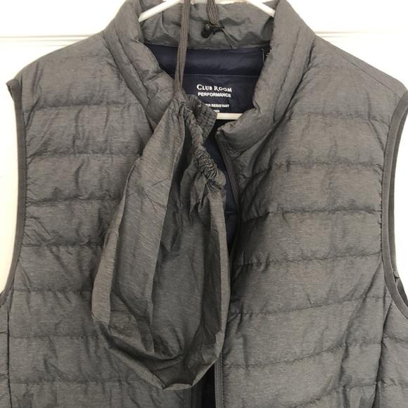 down filled vest with stow bag. Charcoal gray. Size M - Picture 8 of 8